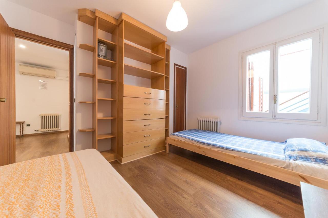Apartament Gloria L' Escala Buitenkant foto